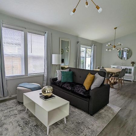Contemporary 2-Bedroom Close To Downtown, Dining Eugene Buitenkant foto